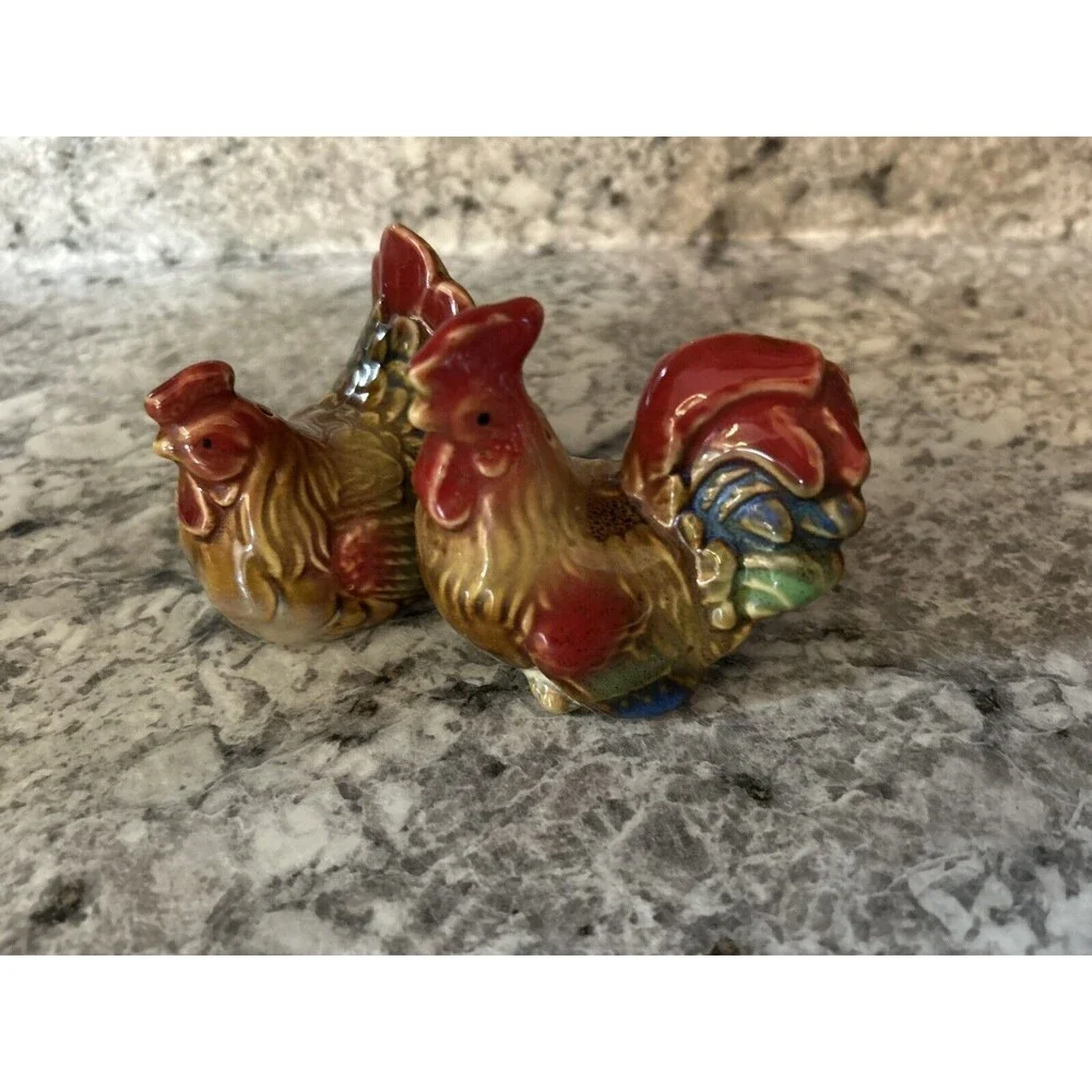 Vintage Hen And Rooster Salt And Pepper Shakers Farm Chickens